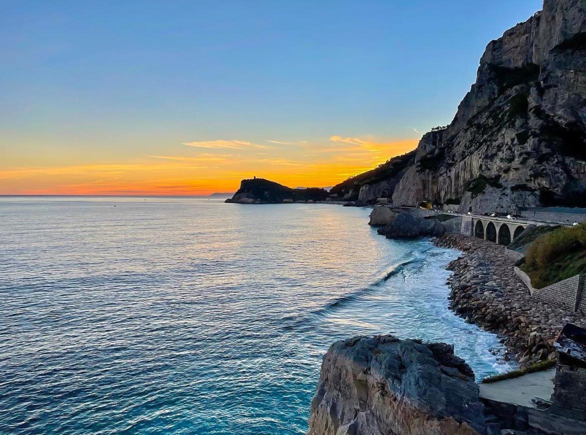 Appartamento Casa Mariuccia - A Due Passi Dal Mare Savona Esterno foto